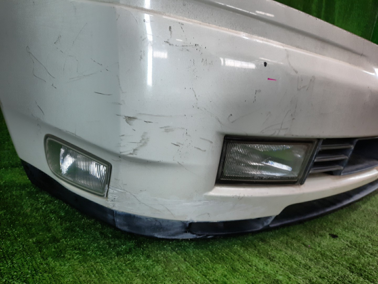 Бампер передний NISSAN CEDRIC, GLORIA MY34, ENY34, HY34 10651 4 ракурс