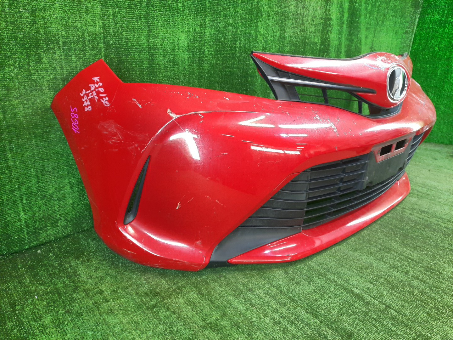 Бампер передний TOYOTA VITZ, YARIS KSP130, NSP130, NSP135, NCP131 10685 3 ракурс