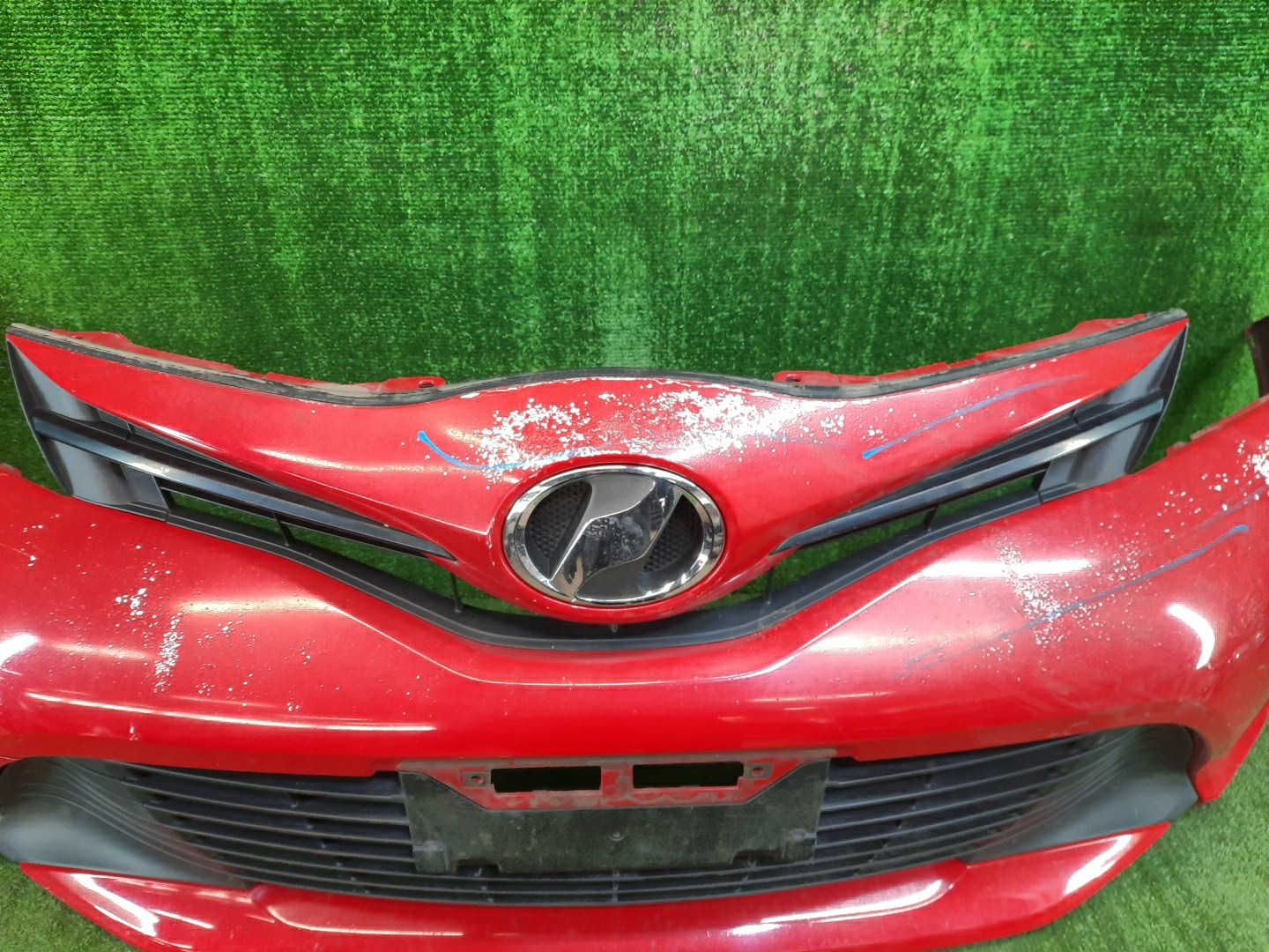 Бампер передний TOYOTA VITZ, YARIS KSP130, NSP130, NSP135, NCP131 10685 5 ракурс