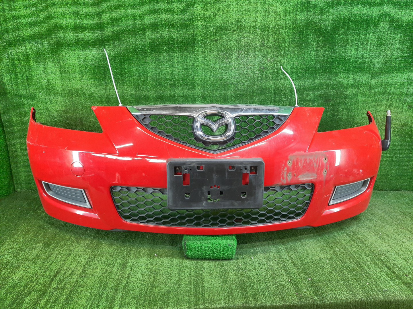 Бампер передний MAZDA AXELA, MAZDA 3, 3 BK5P, BK3P, BKEP, BK SEDAN 1 ракурс