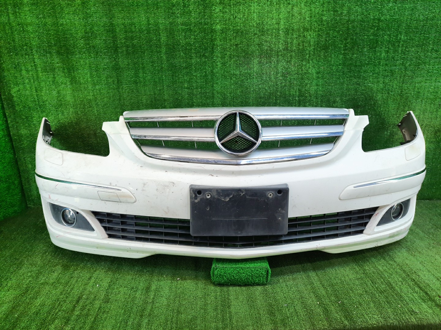 Бампер передний MERCEDES-BENZ B-Class 245234 10693 1 ракурс