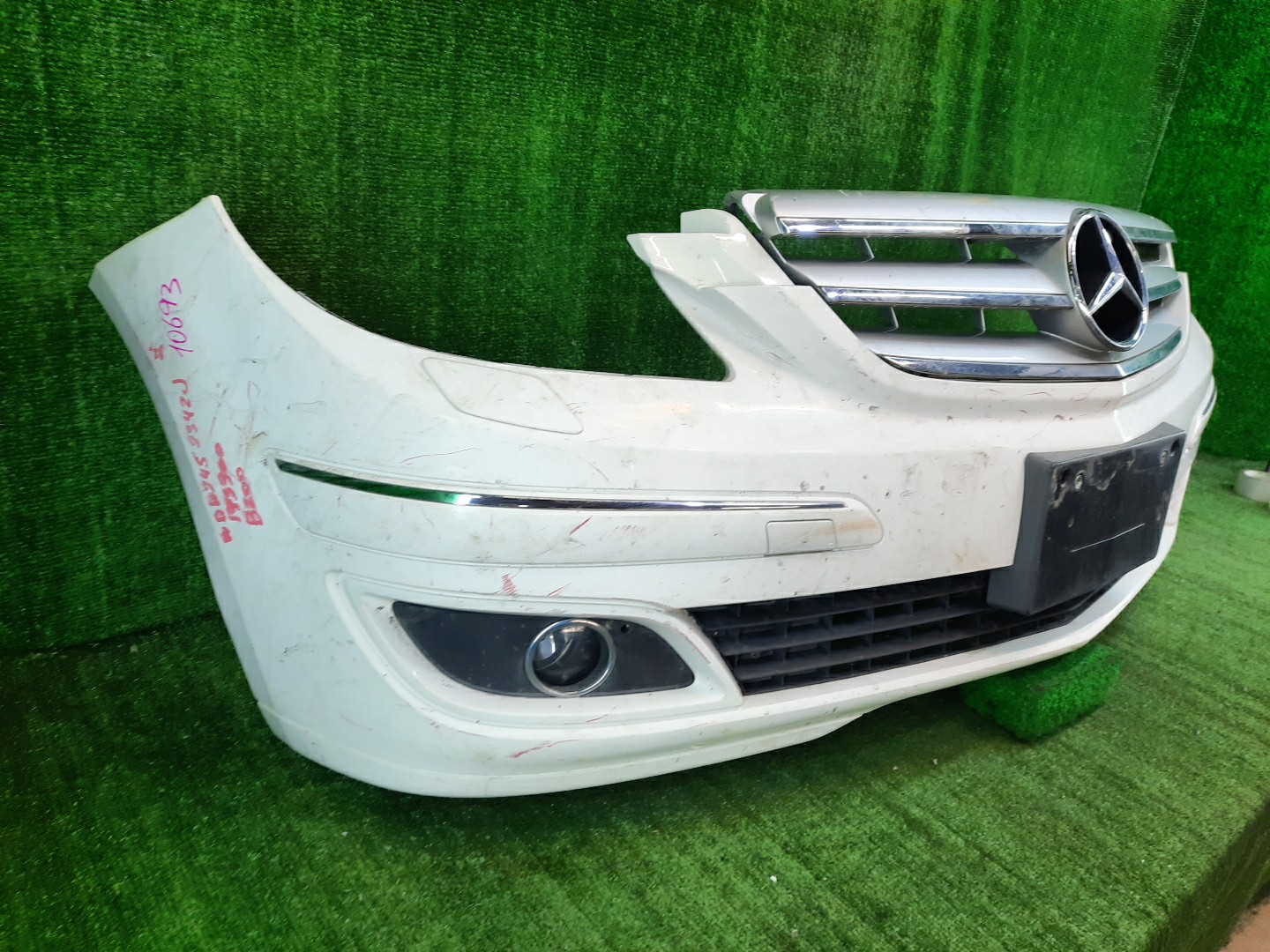 Бампер передний MERCEDES-BENZ B-Class 245234 10693 3 ракурс
