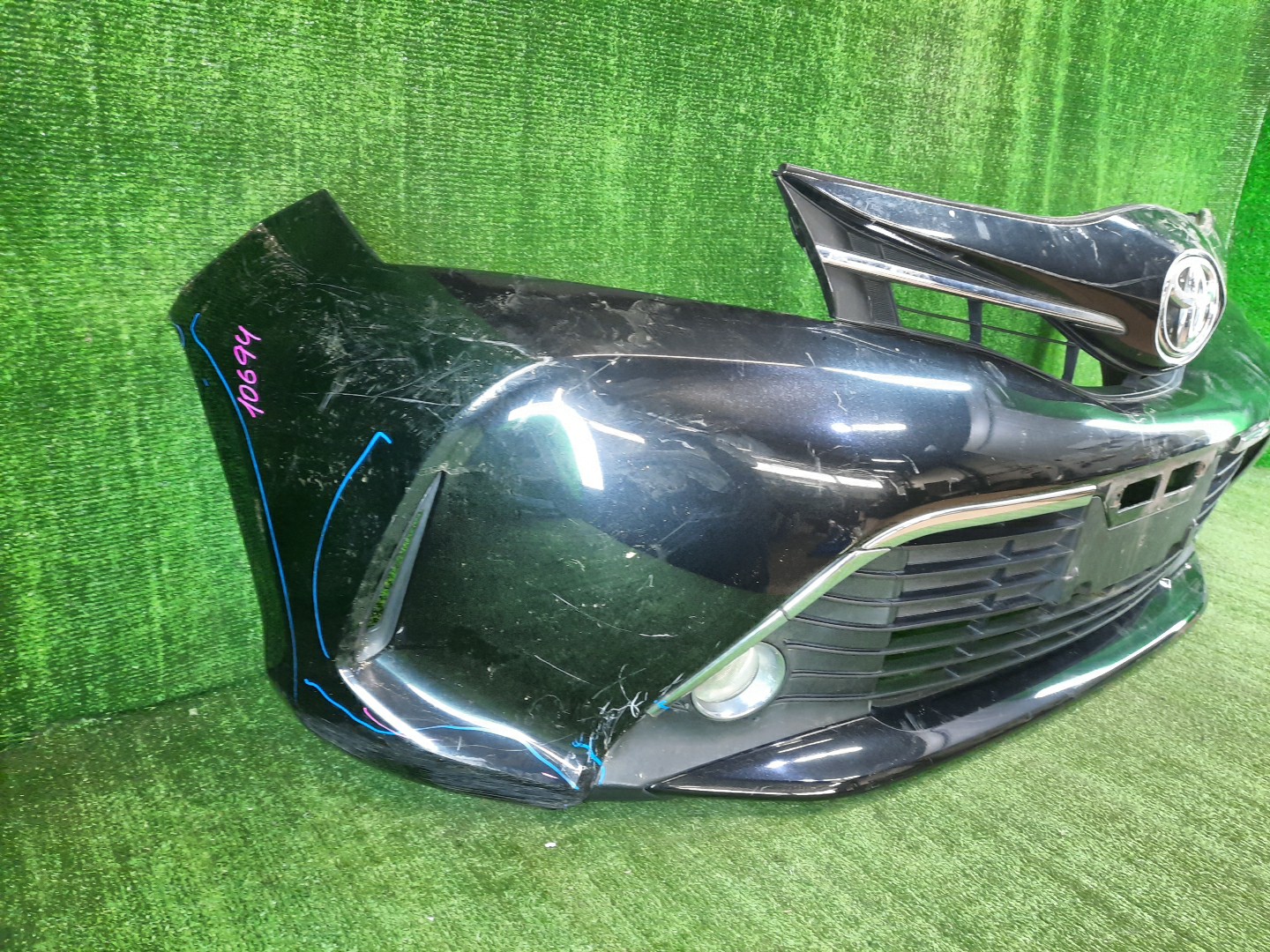 Бампер передний TOYOTA VITZ, YARIS KSP130, NSP130, NSP135, NCP131 10694 3 ракурс