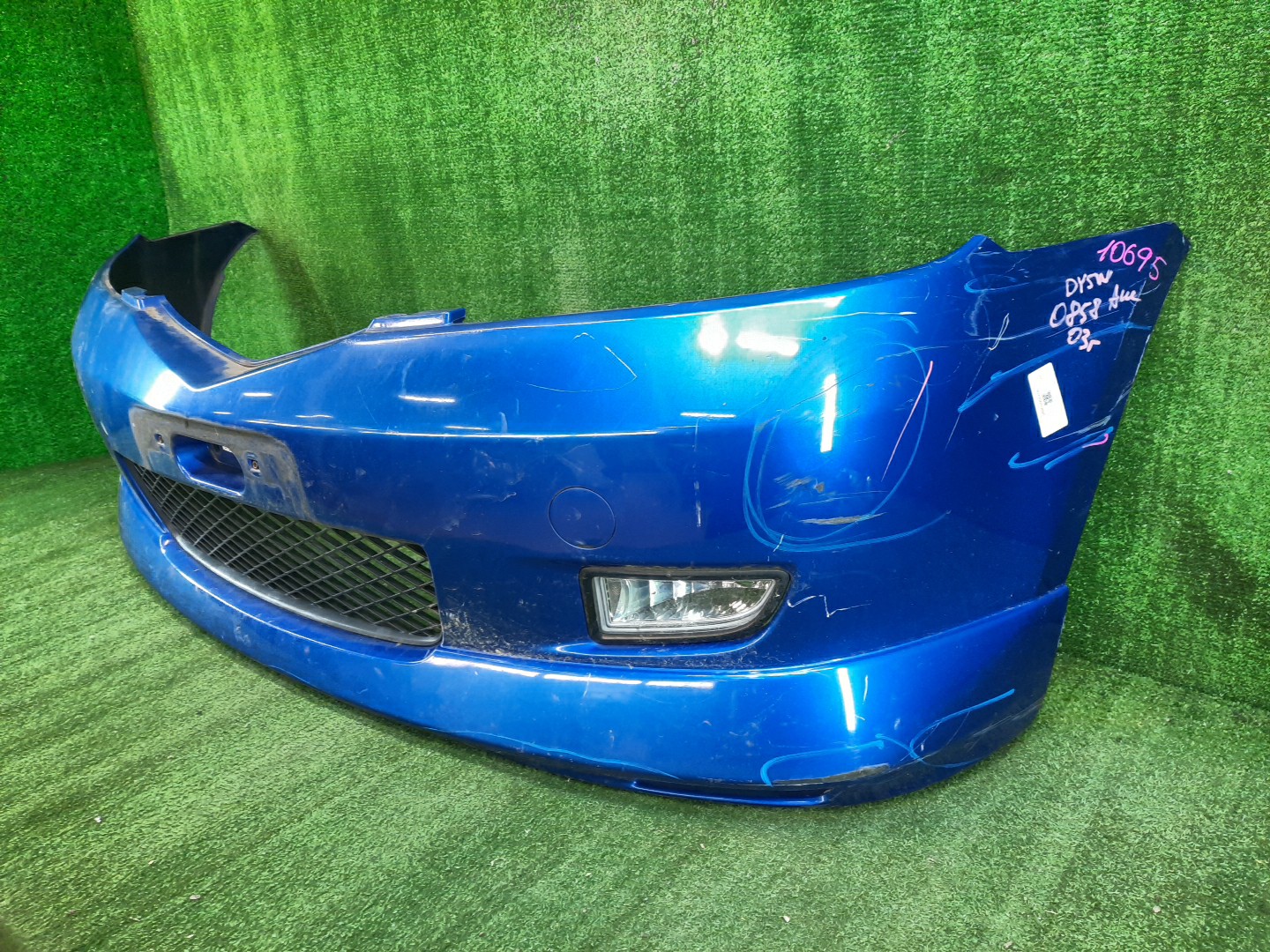 Бампер передний MAZDA DEMIO DY3W, DY5W, DY3R 10695 2 ракурс