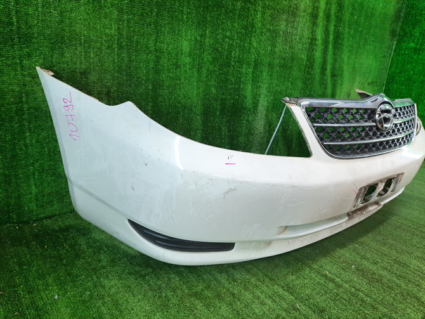 Бампер передний TOYOTA COROLLA, COROLLA FIELDER ZZE124, NZE121, NZE120, ZZE122, NZE124, CE121, NZE121G, ZZE123G, ZZE124G, ZZE122G, NZE124G 10792 3 ракурс