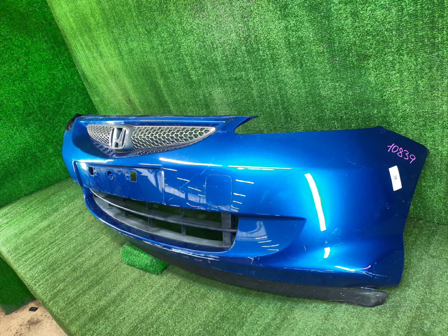 Бампер передний HONDA FIT, JAZZ GD2, GD3, GD4, GD1 10839 2 ракурс