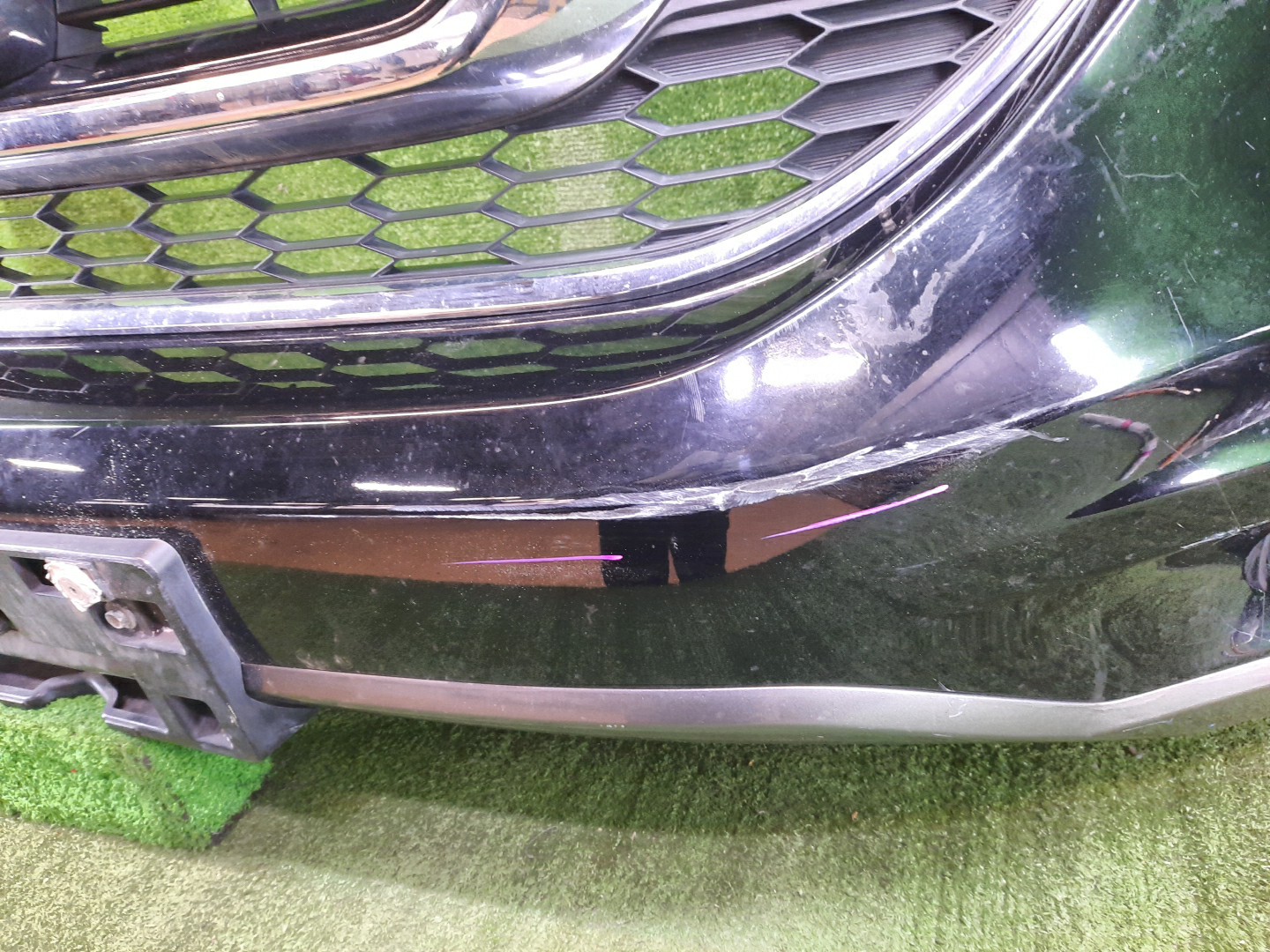 Бампер передний HONDA CR-V RE3, RE4 10840 4 ракурс