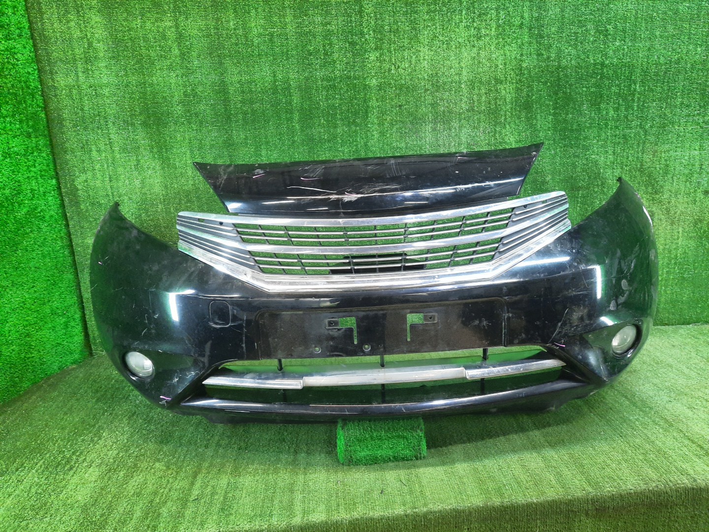 Бампер передний NISSAN NOTE E12 10853 1 ракурс