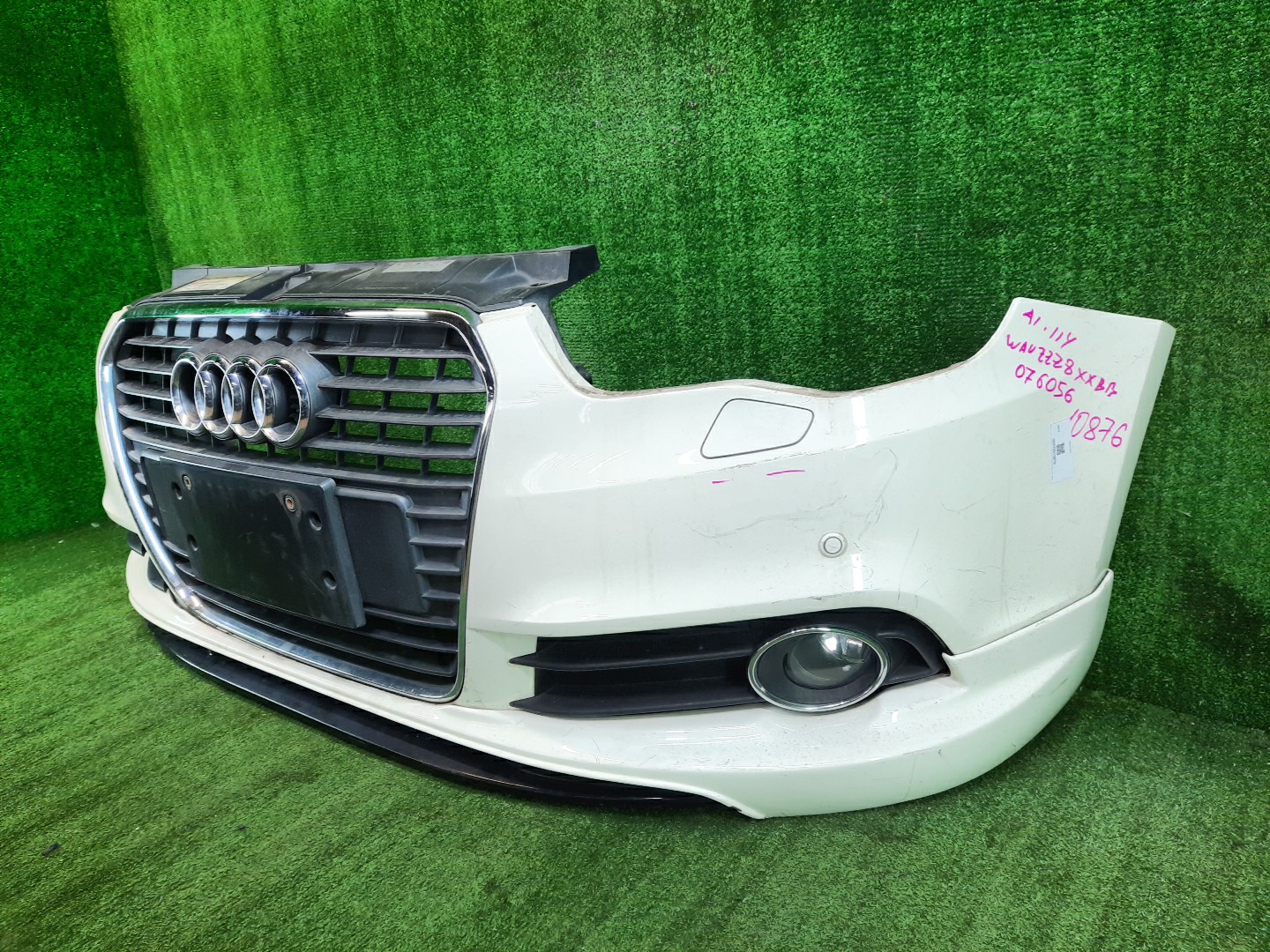 Бампер передний AUDI A1 8X1 10876 2 ракурс Бампер передний AUDI A1 8X1 10876 2 ракурс