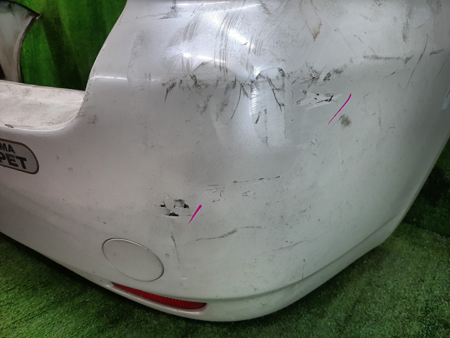Бампер задний TOYOTA IPSUM ACM21W, ACM26W 10982 5 ракурс