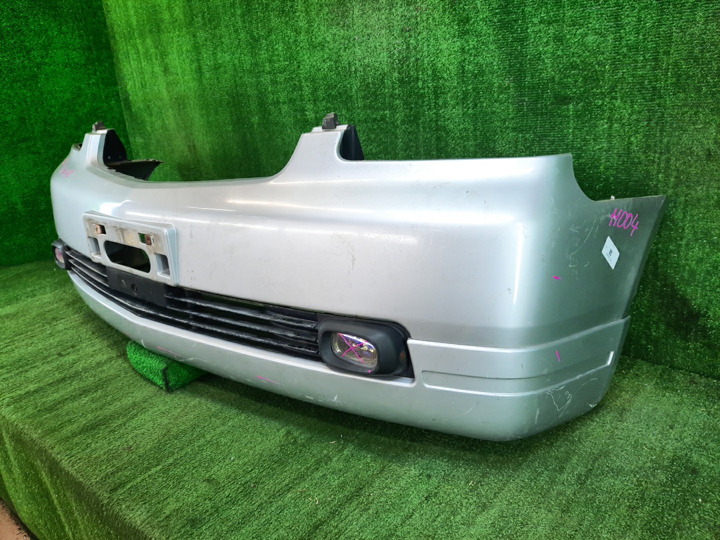 Бампер передний MITSUBISHI DION CR9W 11004 2 ракурс