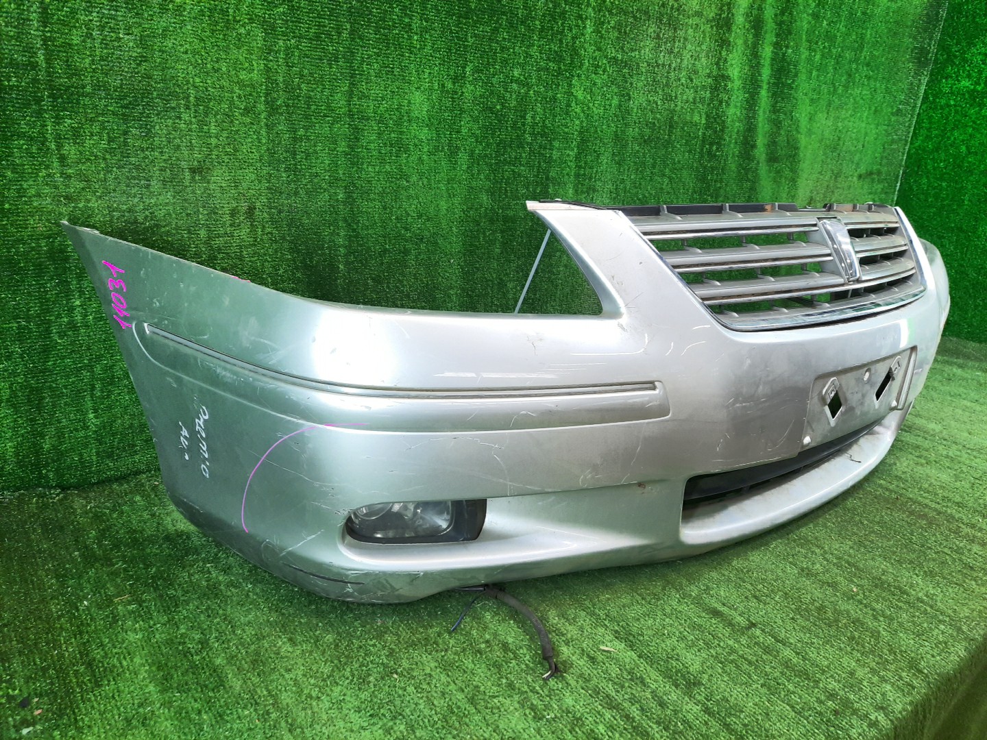 Бампер передний TOYOTA PREMIO ZZT240, NZT240, AZT240, ZZT245 11031 3 ракурс