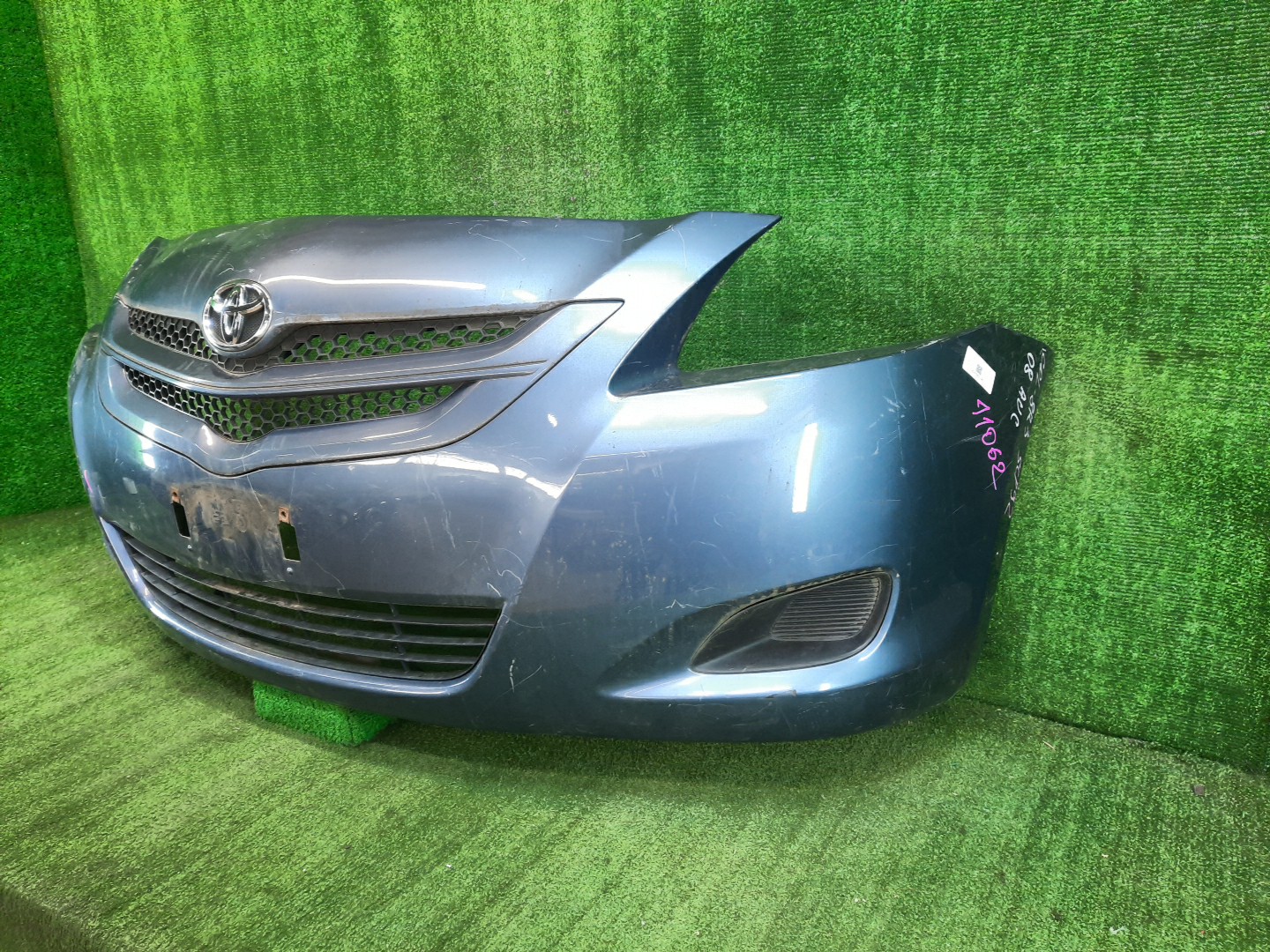 Бампер передний TOYOTA BELTA NCP96, KSP90, KSP92, SCP92 11062 2 ракурс