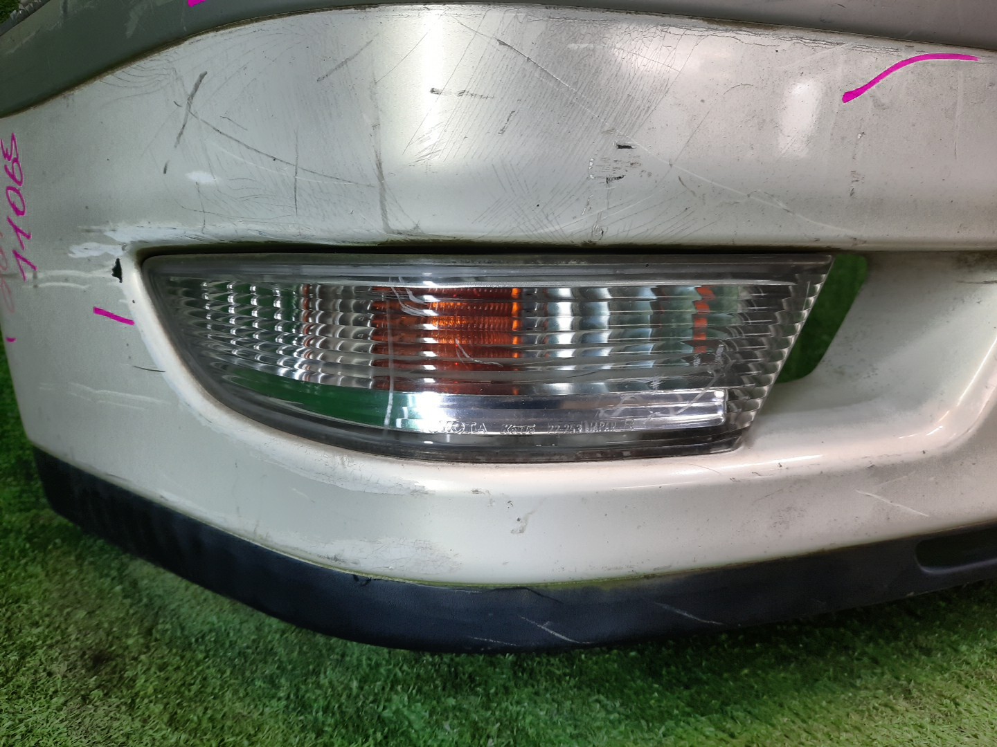 Бампер передний TOYOTA MARK II GX100, JZX100, JZX101, LX100, GX105, JZX105, SX100 11065 5 ракурс