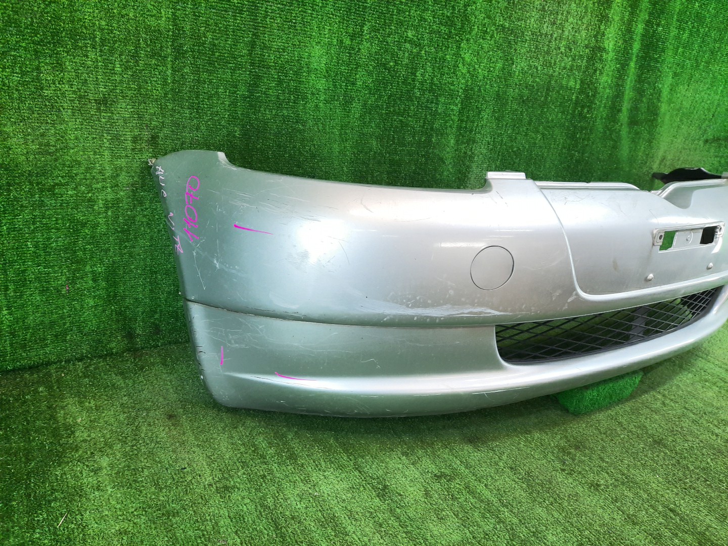 Бампер передний TOYOTA VITZ, YARIS SCP10, NCP10, SCP13, NCP15, NCP11, NCP13 11070 3 ракурс