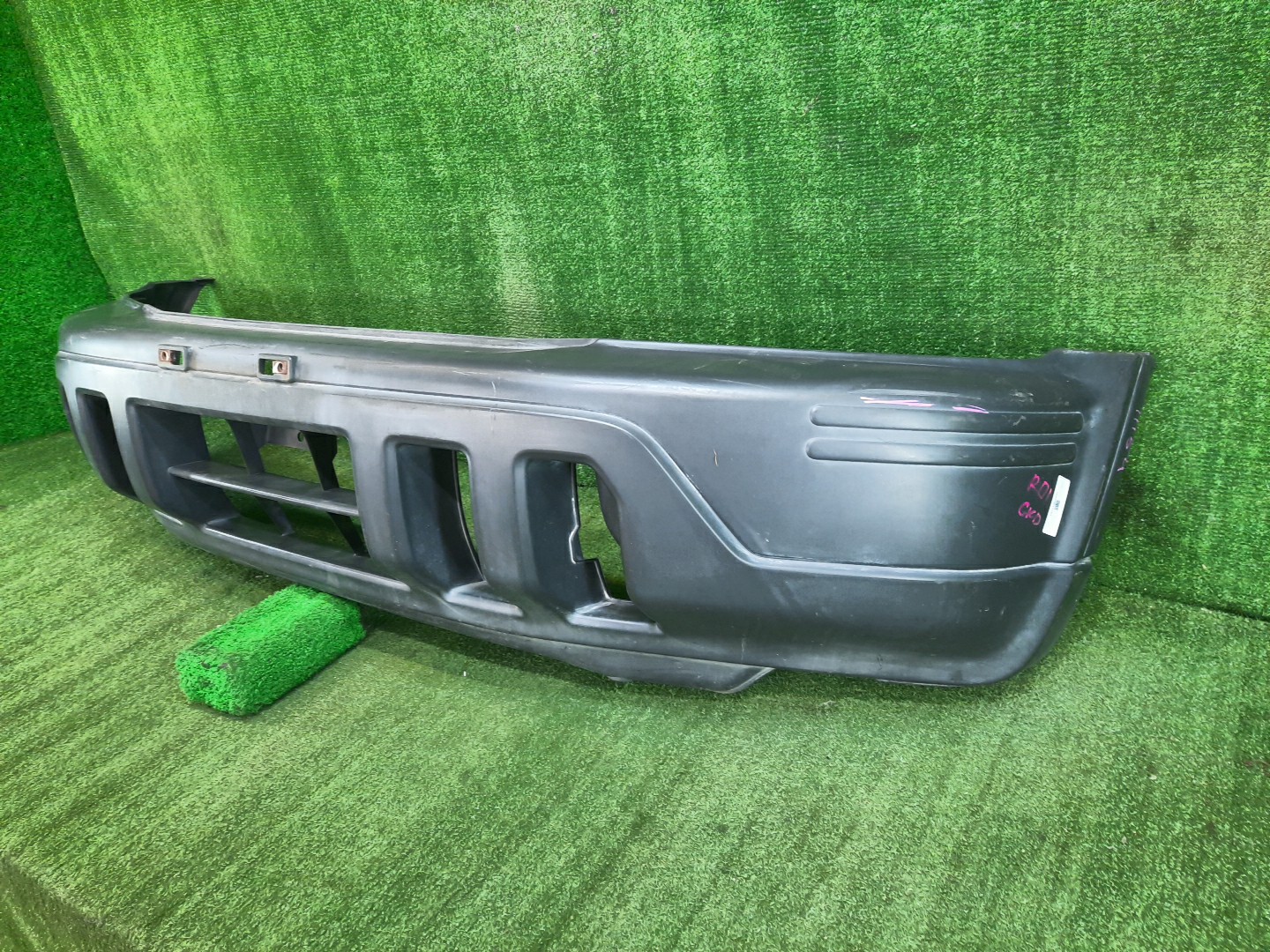 Бампер передний HONDA CR-V RD1, RD2 11154 2 ракурс