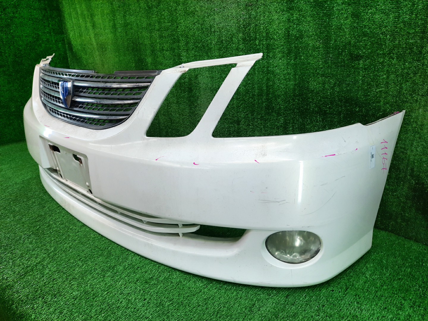 Бампер передний TOYOTA MARK II BLIT JZX110W, JZX115W, GX110W, GX115W 11167 2 ракурс