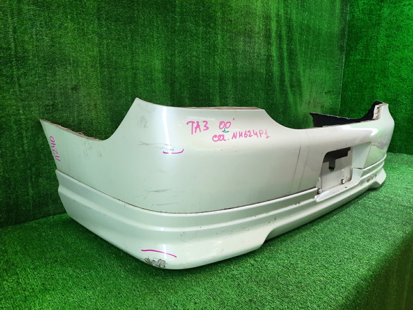 Бампер задний HONDA AVANCIER TA1, TA3, TA2, TA4 11240 2 ракурс