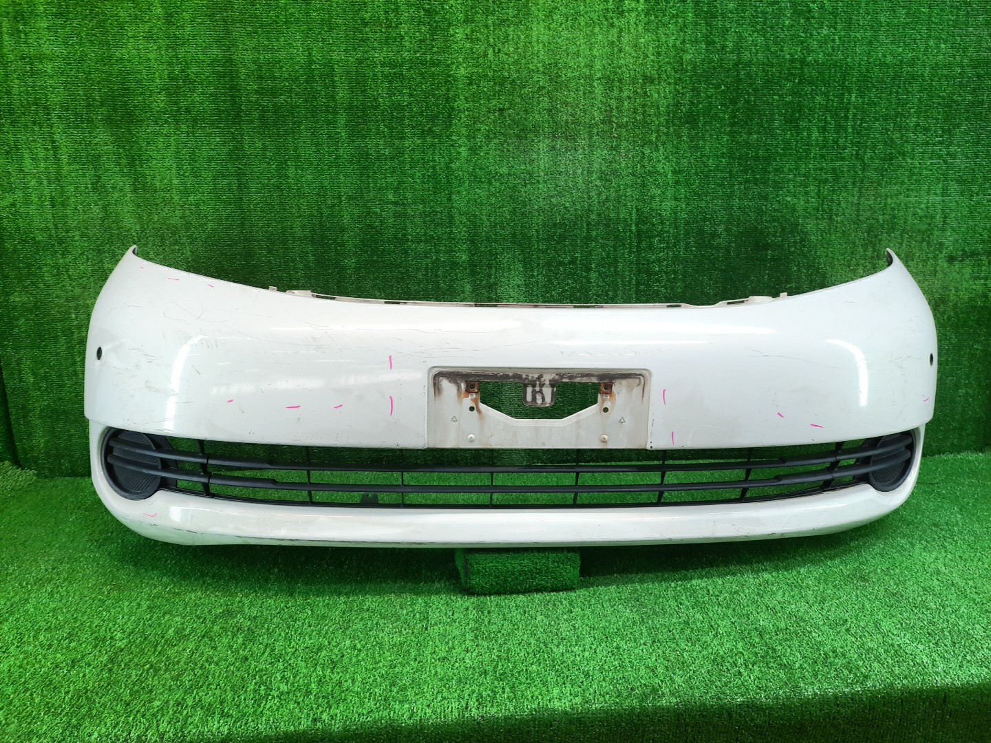 Бампер передний TOYOTA ISIS ZNM10, ZNM10W, ANM10, ANM10W, ANM15, ANM15W, ZGM10, ZGM10W, ZGM11, ZGM11W, ZGM15, ZGM15W, ANM10G, ZGM10G, ANM15G, ZNM10G, ZGM11G, ZGM15G 11276 1 ракурс Бампер передний TOYOTA ISIS ZNM10, ZNM10W, ANM10, ANM10W, ANM15, ANM15W, ZGM10, ZGM10W, ZGM11, ZGM11W, ZGM15, ZGM15W, ANM10G, ZGM10G, ANM15G, ZNM10G, ZGM11G, ZGM15G 11276 1 ракурс