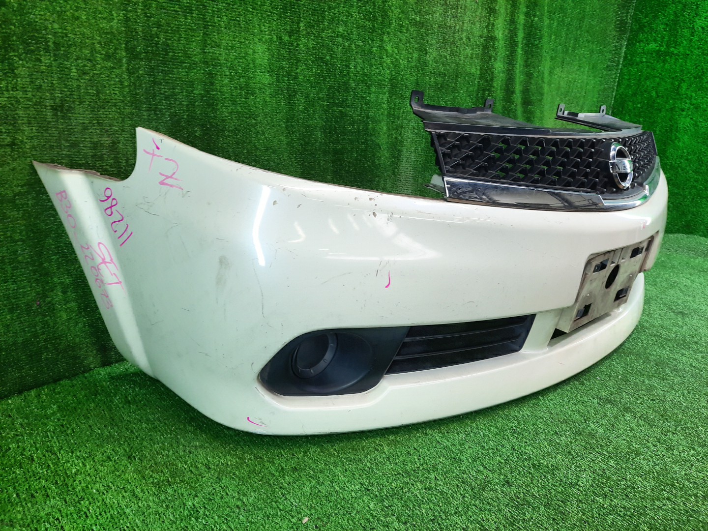 Бампер передний NISSAN LAFESTA B30 11286 3 ракурс