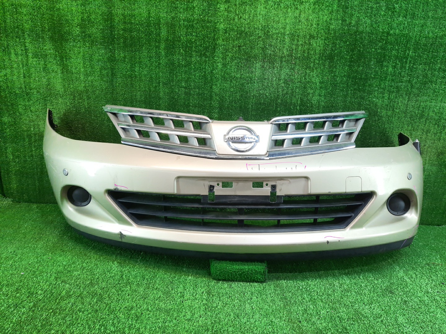 Бампер передний NISSAN TIIDA, TIIDA LATIO C11, NC11, JC11, SC11, SNC11, SJC11 11300 1 ракурс