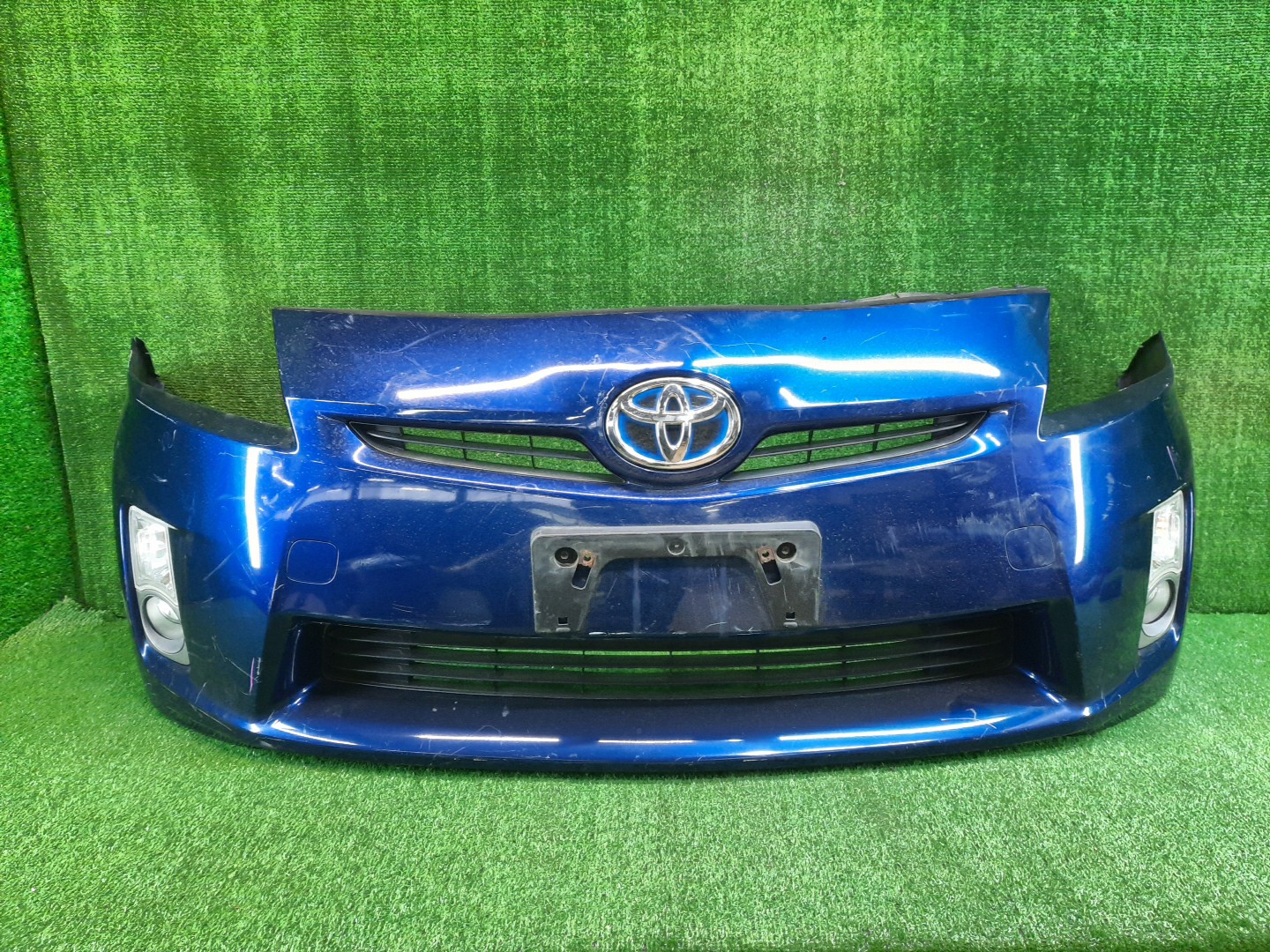 Бампер передний TOYOTA PRIUS ZVW30 11350 1 ракурс