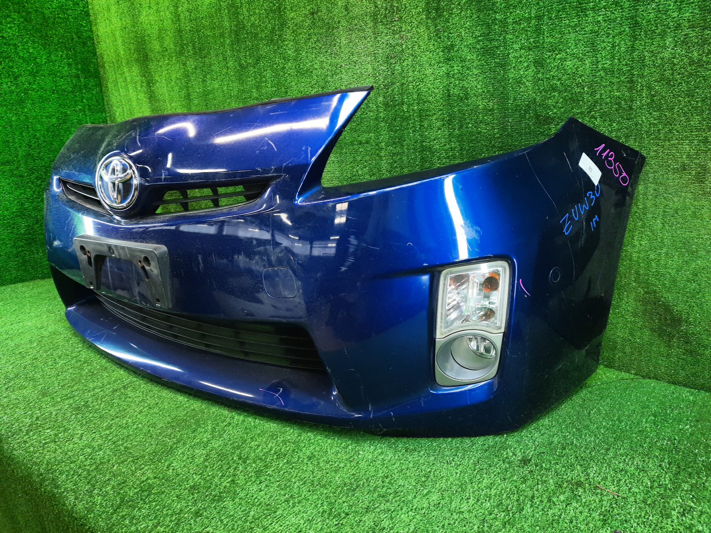 Бампер передний TOYOTA PRIUS ZVW30 11350 2 ракурс
