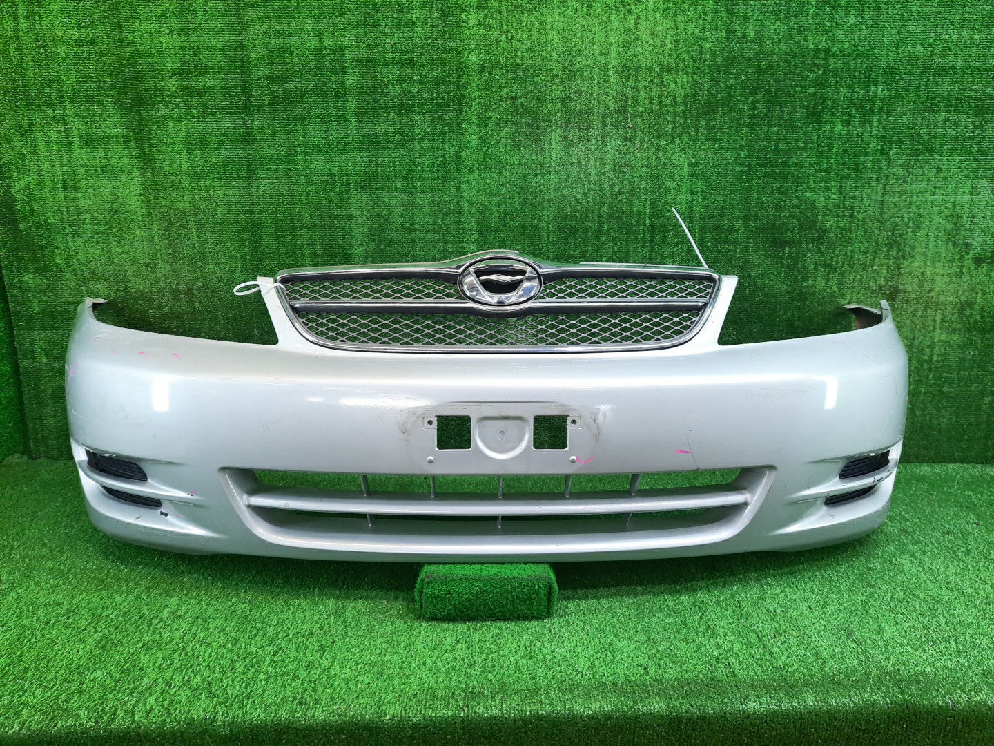 Бампер передний TOYOTA COROLLA, COROLLA FIELDER ZZE124, NZE121, NZE120, ZZE122, NZE124, CE121, NZE121G, ZZE123G, ZZE124G, ZZE122G, NZE124G 11388 1 ракурс