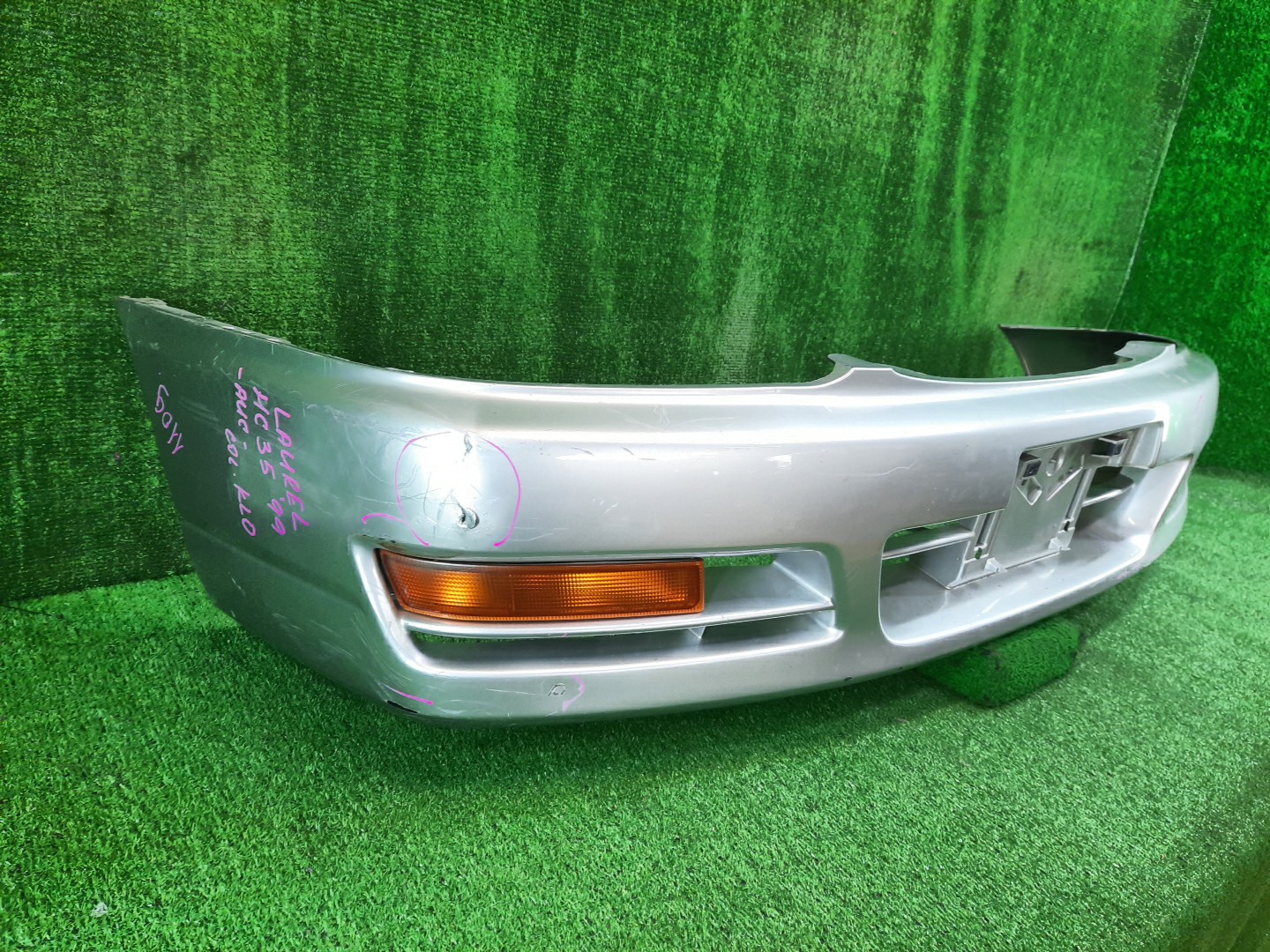Бампер передний NISSAN LAUREL HC35, GNC35, GC35 11409 3 ракурс