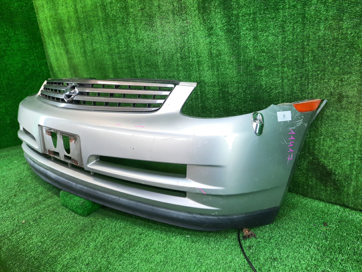 Бампер передний NISSAN SKYLINE V35 11417 2 ракурс
