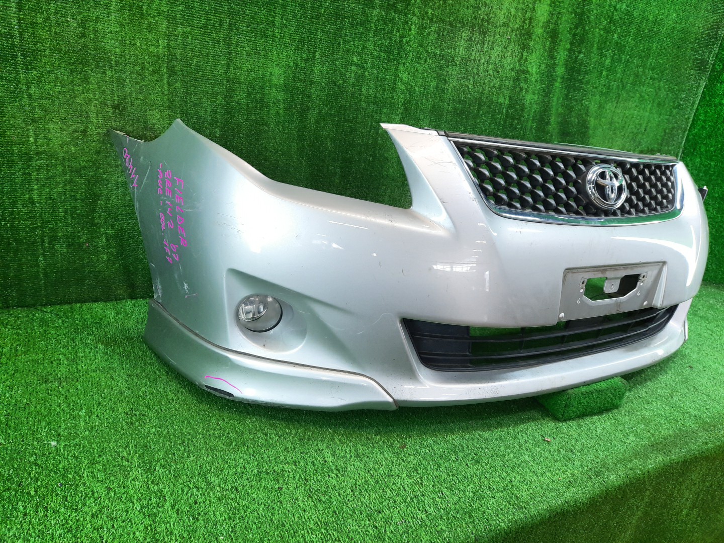 Бампер передний TOYOTA COROLLA FIELDER NZE141 11420 3 ракурс