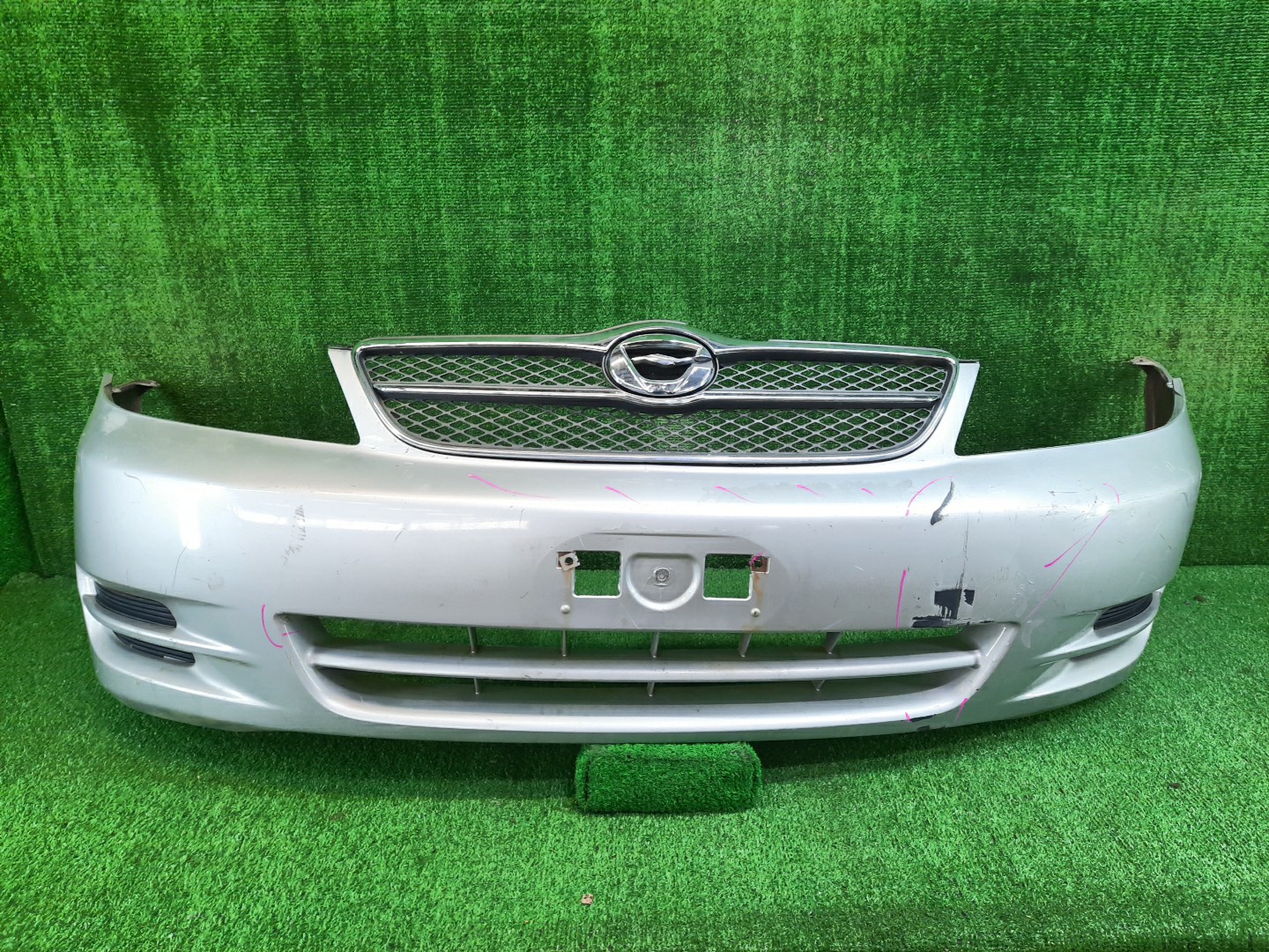 Бампер передний TOYOTA COROLLA, COROLLA FIELDER ZZE124, NZE121, NZE120, ZZE122, NZE124, CE121, NZE121G, ZZE123G, ZZE124G, ZZE122G, NZE124G 11426 1 ракурс