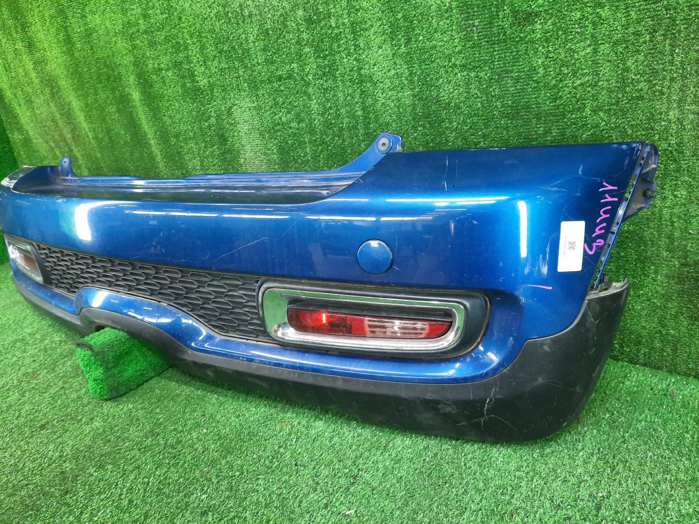 Бампер задний MINI CABRIO, HATCH R57, R56 11443 2 ракурс Бампер задний MINI CABRIO, HATCH R57, R56 11443 2 ракурс