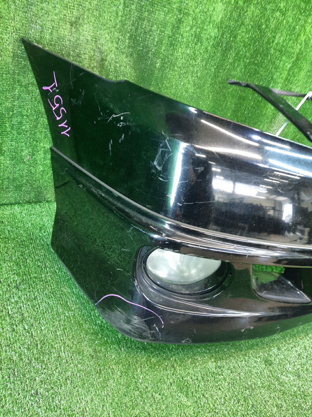 Бампер передний TOYOTA MARK II BLIT JZX110W, JZX115W, GX110W, GX115W 11551 2 ракурс