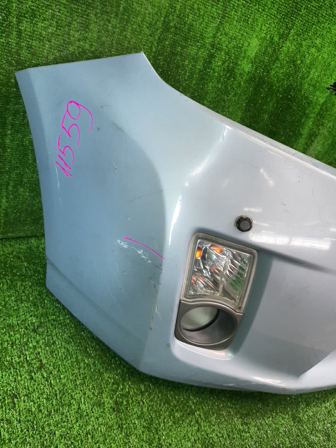 Бампер передний TOYOTA PRIUS ZVW30 11559 2 ракурс