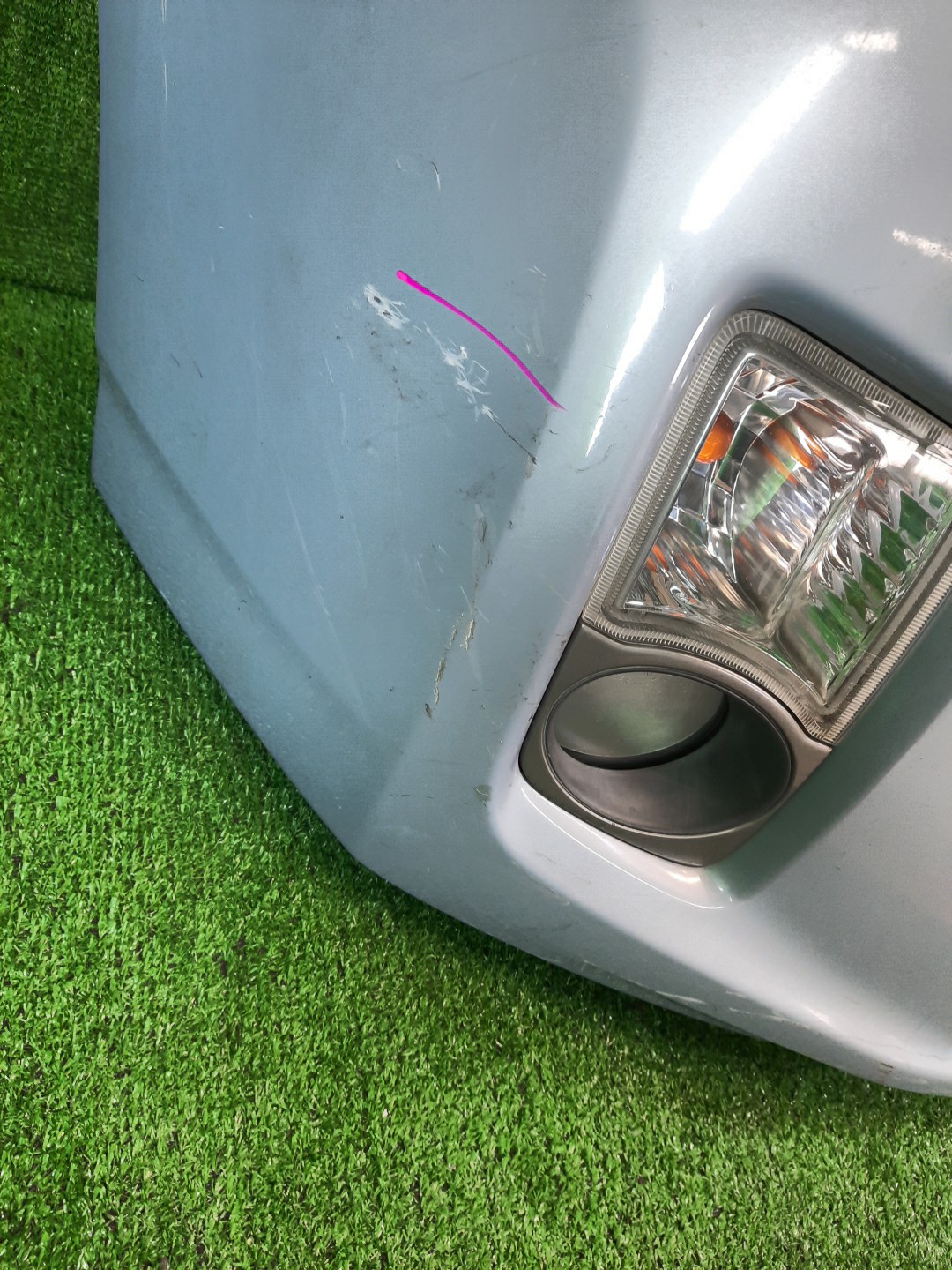 Бампер передний TOYOTA PRIUS ZVW30 11559 3 ракурс