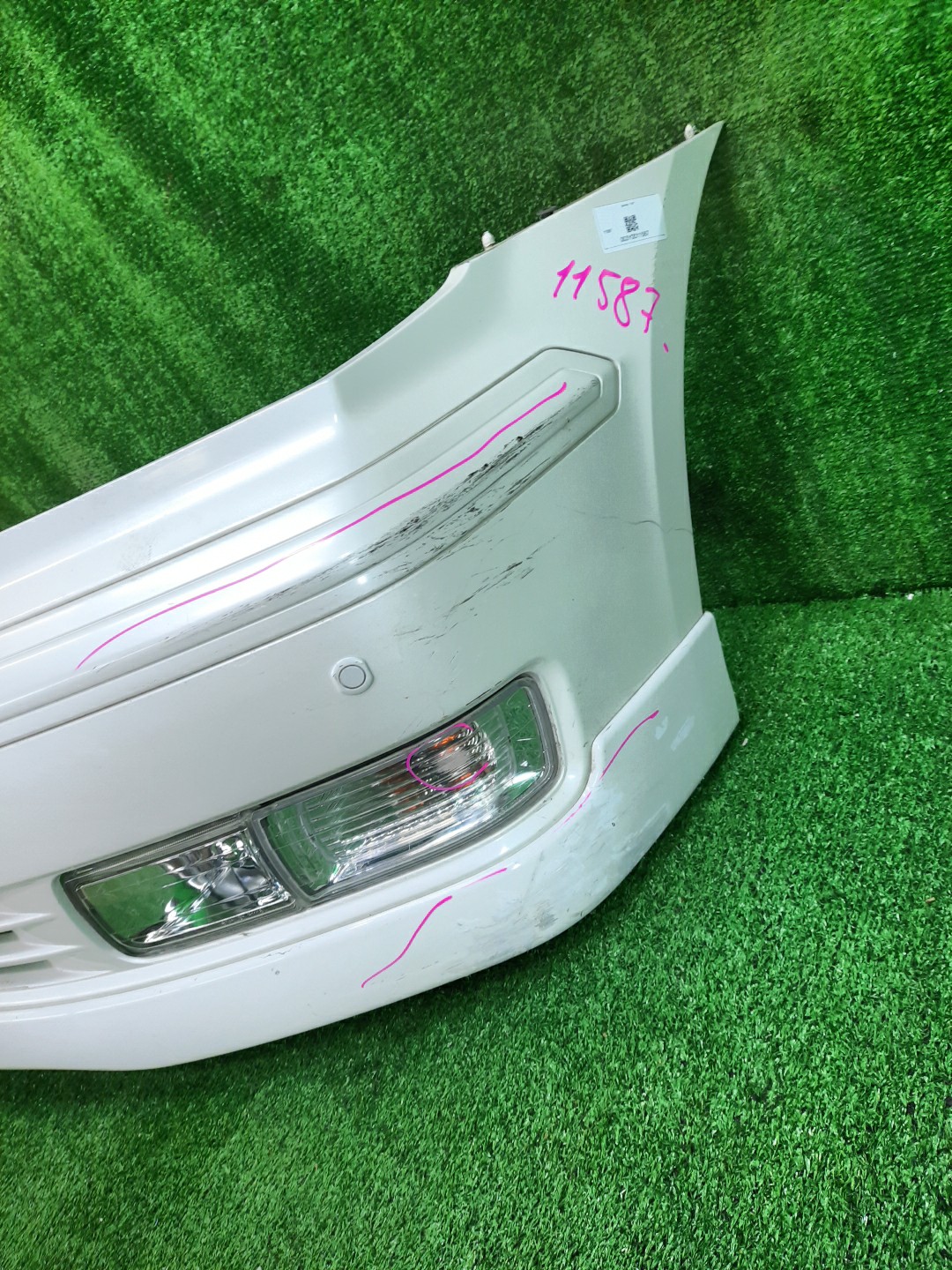 Бампер передний MITSUBISHI CHARIOT GRANDIS, CHARIOT N84W, N94W, N96W, N86W 11587 5 ракурс