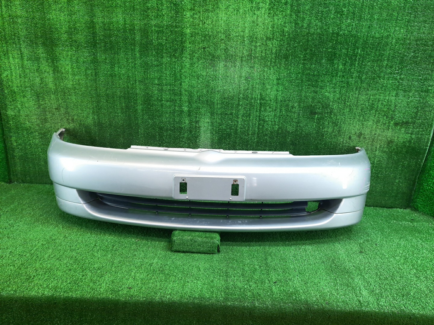 Бампер передний TOYOTA PLATZ NCP12, SCP11, NCP16 11664 1 ракурс