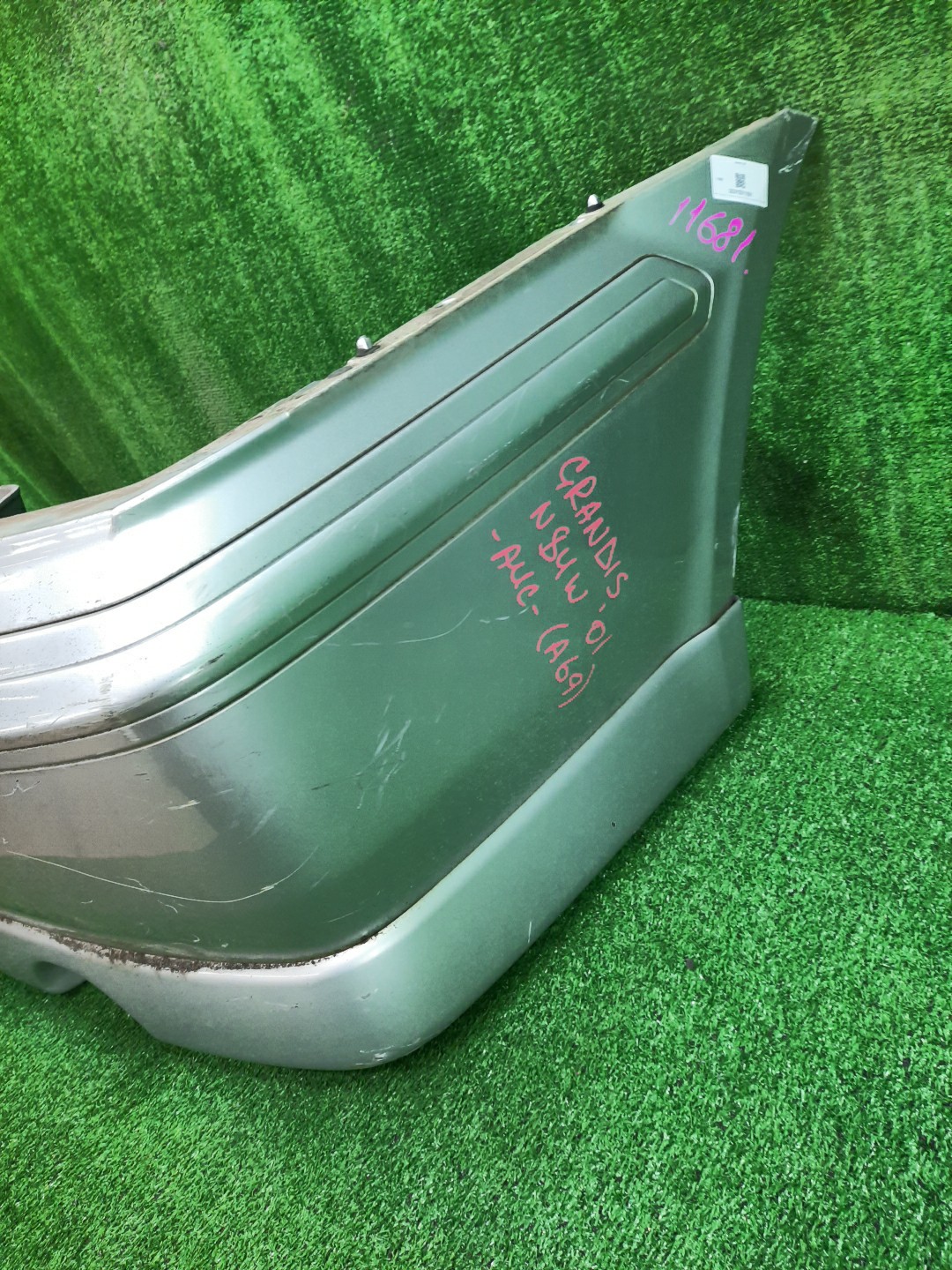 Бампер задний MITSUBISHI CHARIOT GRANDIS, CHARIOT N84W, N94W, N96W, N86W 11681 4 ракурс