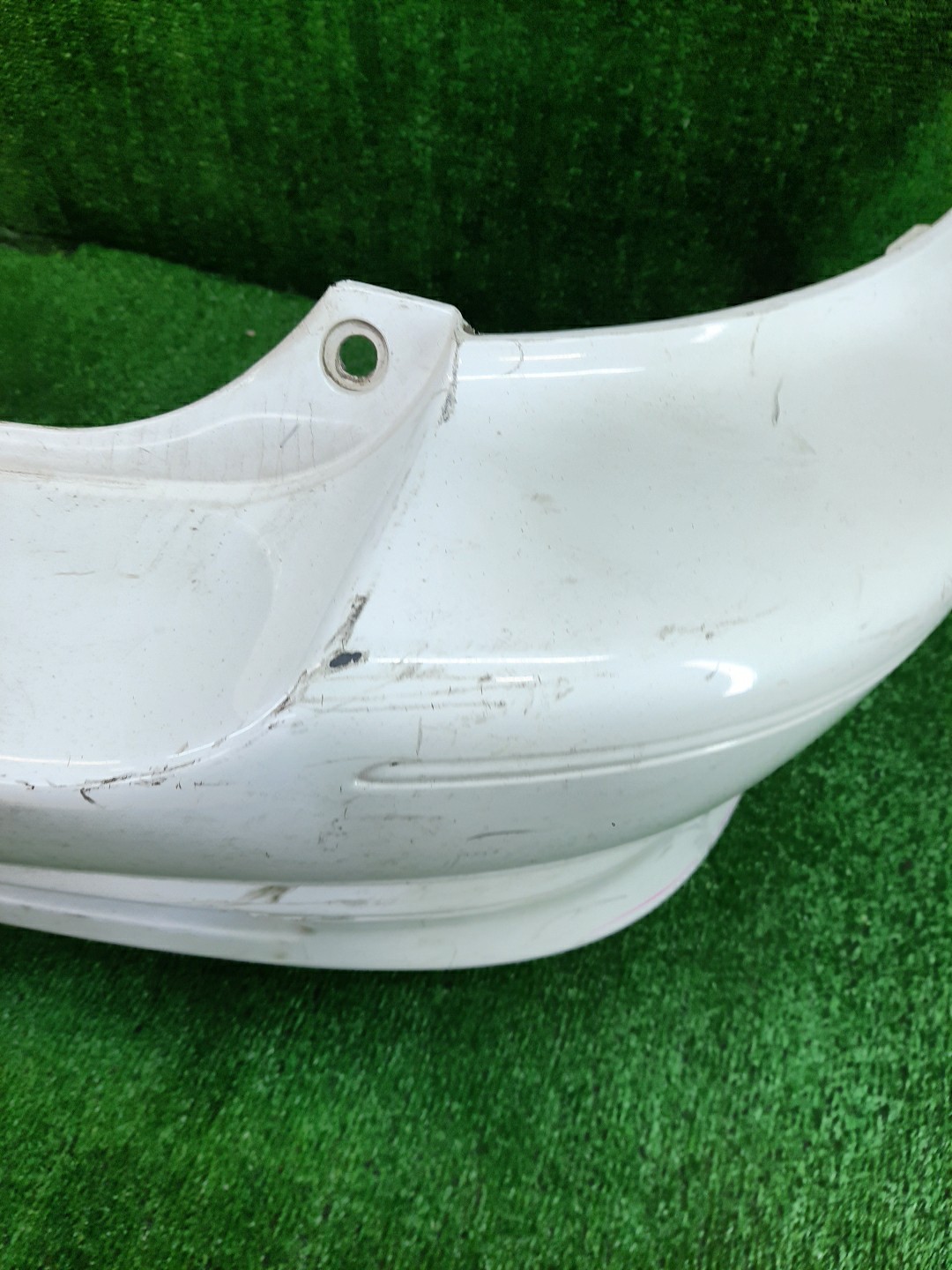 Бампер задний TOYOTA HARRIER MCU15W, MCU10W, SXU15W, SXU10W, ACU10W, ACU15W 11695 5 ракурс