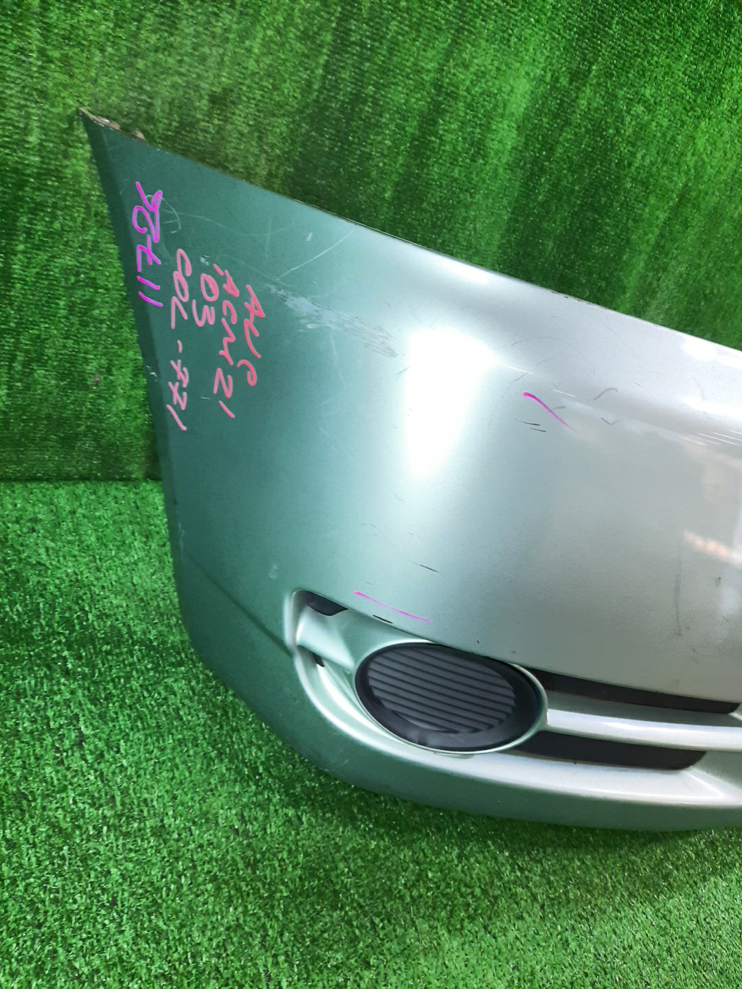 Бампер передний TOYOTA IPSUM ACM21W, ACM26W 11726 2 ракурс