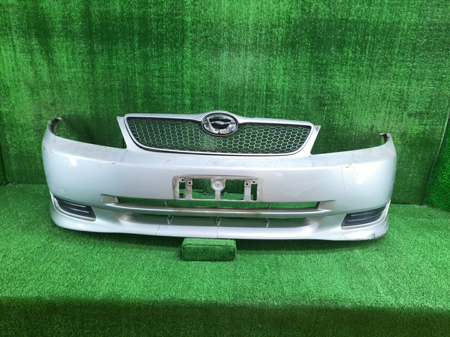 Бампер передний TOYOTA COROLLA, COROLLA FIELDER ZZE124, NZE121, NZE120, ZZE122, NZE124, CE121, NZE121G, ZZE123G, ZZE124G, ZZE122G, NZE124G 11731 1 ракурс