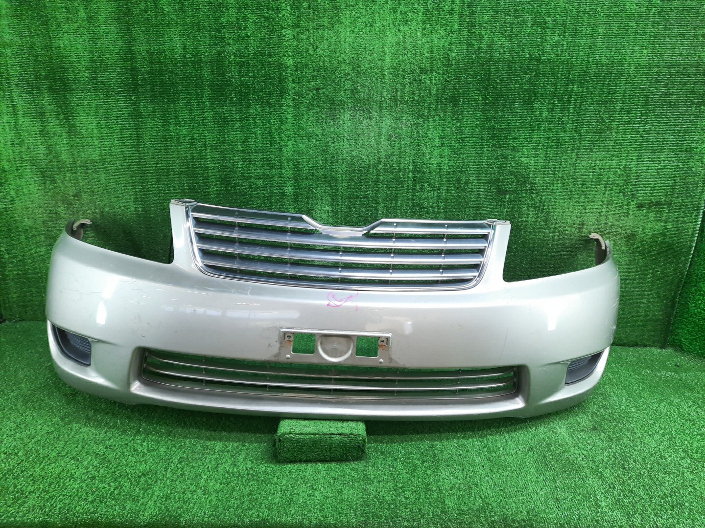 Бампер передний TOYOTA COROLLA, COROLLA FIELDER ZZE124, NZE121, NZE120, ZZE122, NZE124, CE121, NZE121G, ZZE123G, ZZE124G, ZZE122G, NZE124G 11733 1 ракурс