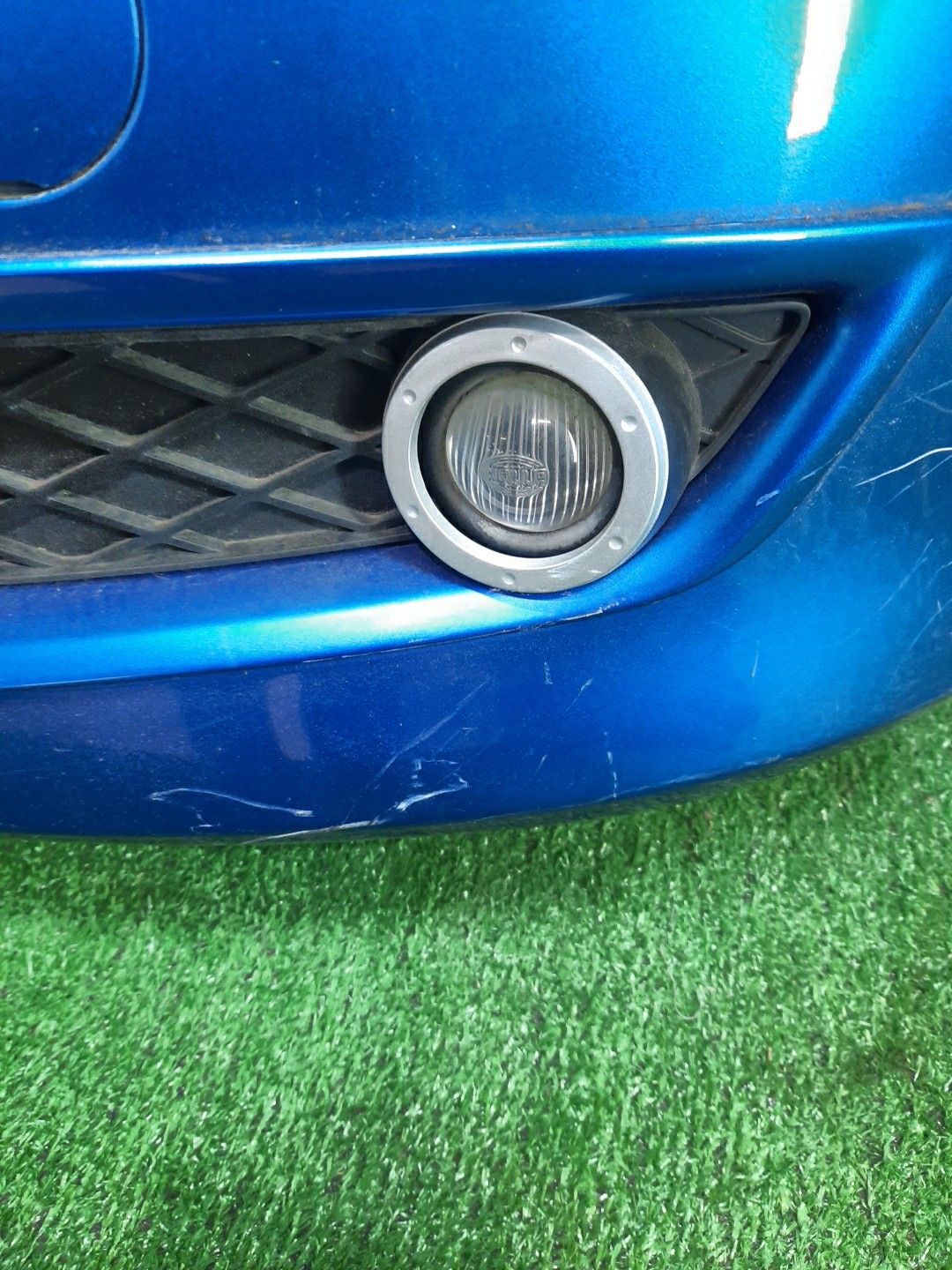 Бампер передний MAZDA DEMIO DY3W, DY5W, DY3R 11737 4 ракурс