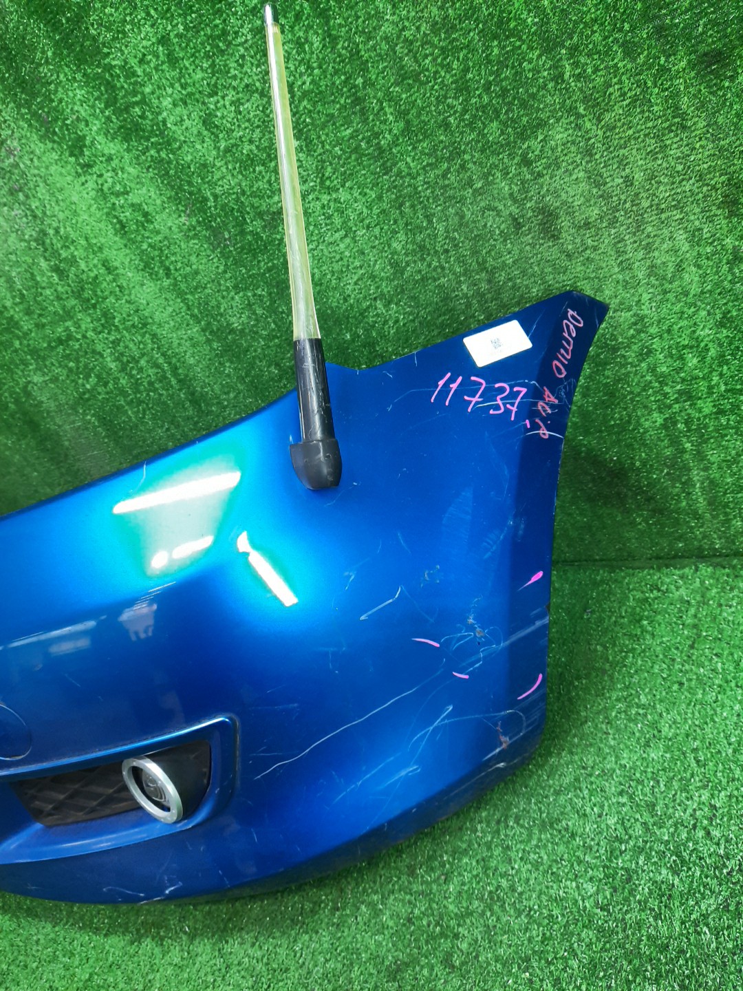 Бампер передний MAZDA DEMIO DY3W, DY5W, DY3R 11737 5 ракурс
