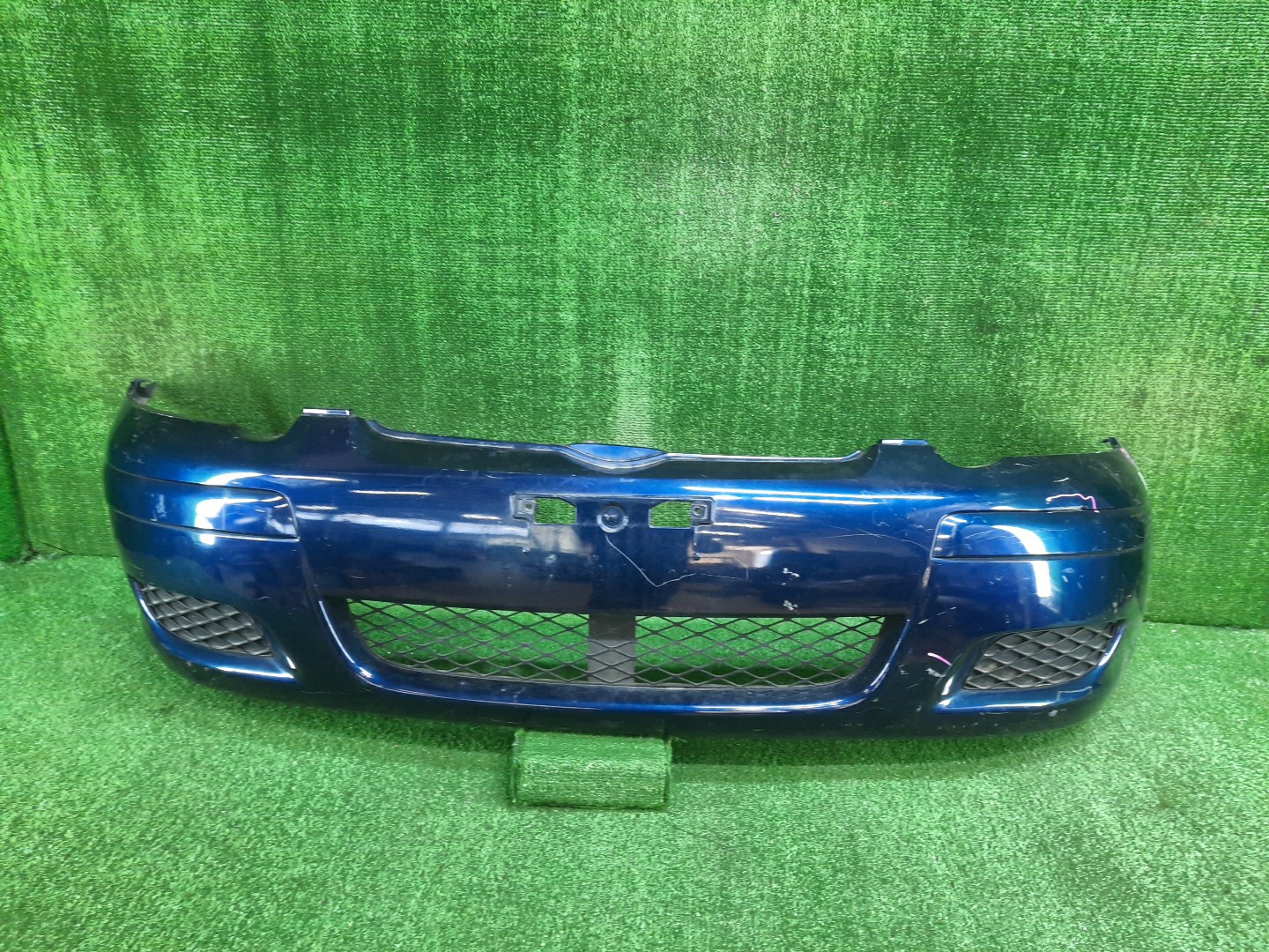 Бампер передний TOYOTA VITZ, YARIS SCP10, NCP10, SCP13, NCP15, NCP11, NCP13 11738 1 ракурс