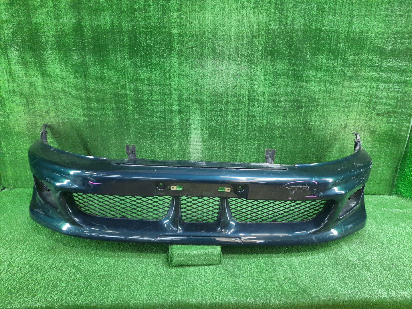 Бампер передний MITSUBISHI GALANT, LEGNUM EA1A, EA7A, EC1A, EC7A, EC3A, EC5A, EA3A, EC1W, EC5W, EA1W, EA3W, EA4W, EC3W, EC4W, EC7W, EA7W 11750 1 ракурс