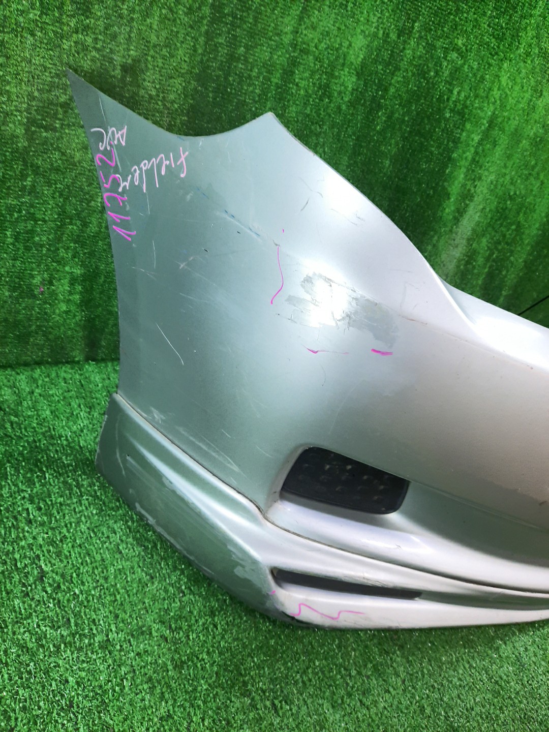 Бампер передний TOYOTA COROLLA FIELDER, COROLLA AXIO ZRE144G, ZRE142G, NZE144G, NZE141G, NZE141, NZE144, ZRE142, ZRE144 11752 2 ракурс Бампер передний TOYOTA COROLLA FIELDER, COROLLA AXIO ZRE144G, ZRE142G, NZE144G, NZE141G, NZE141, NZE144, ZRE142, ZRE144 11752 2 ракурс