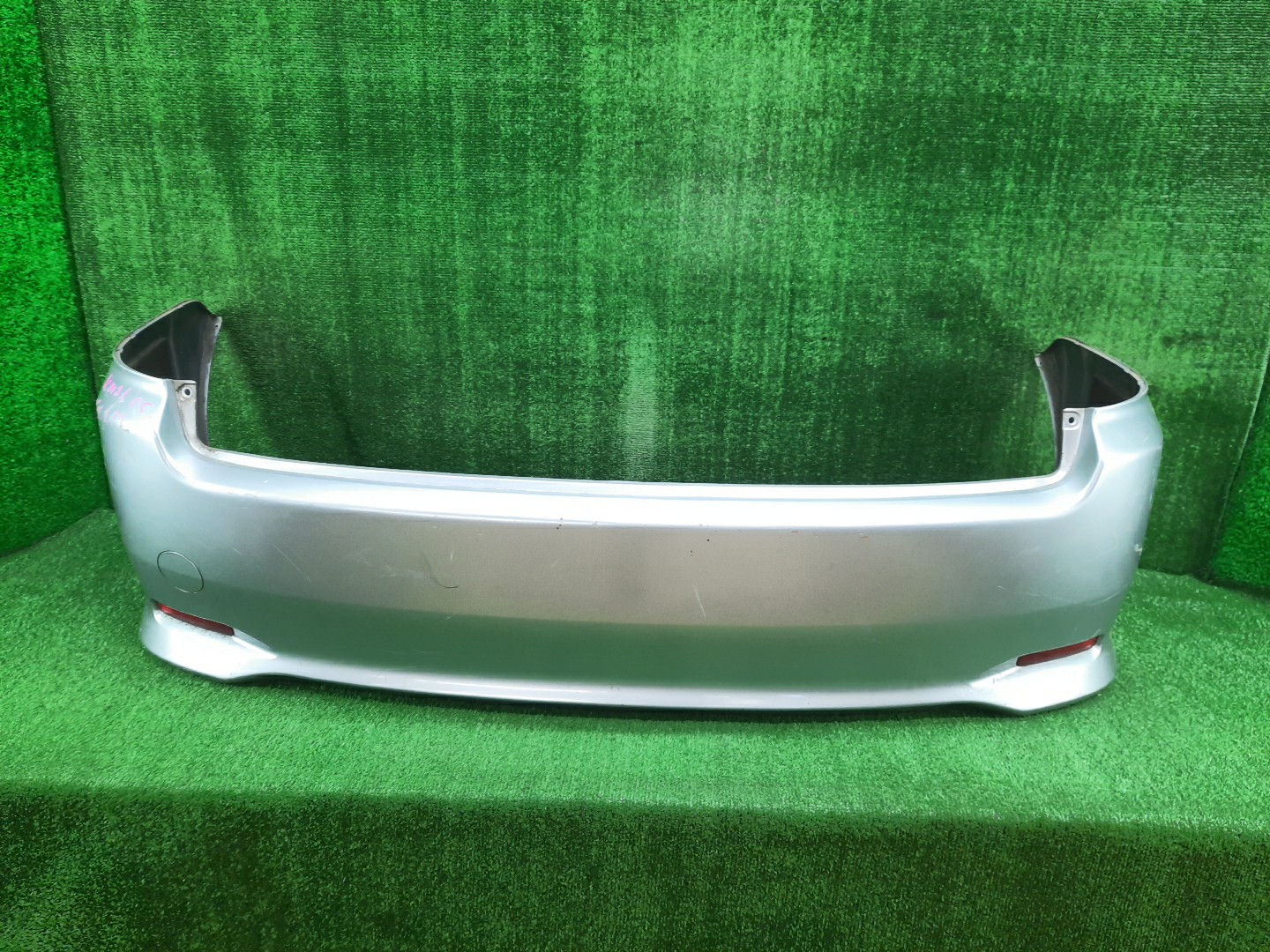 Бампер задний TOYOTA IPSUM ACM21W, ACM26W 11804 2 ракурс