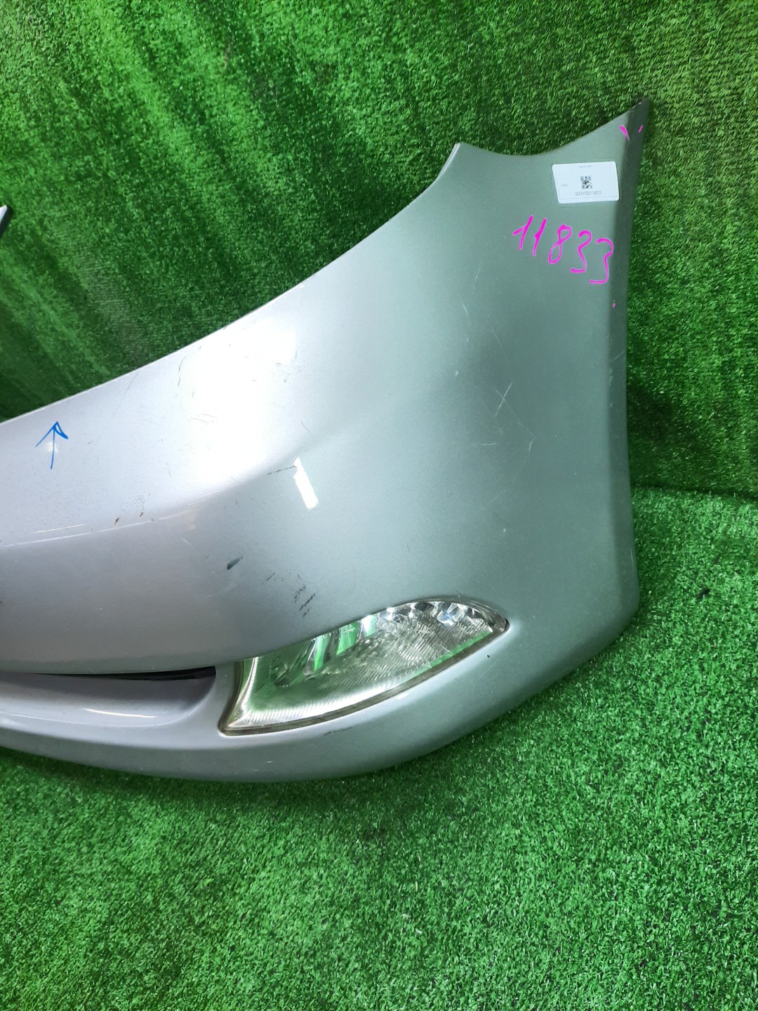 Бампер передний LEXUS LS600h UVF45 11833 4 ракурс